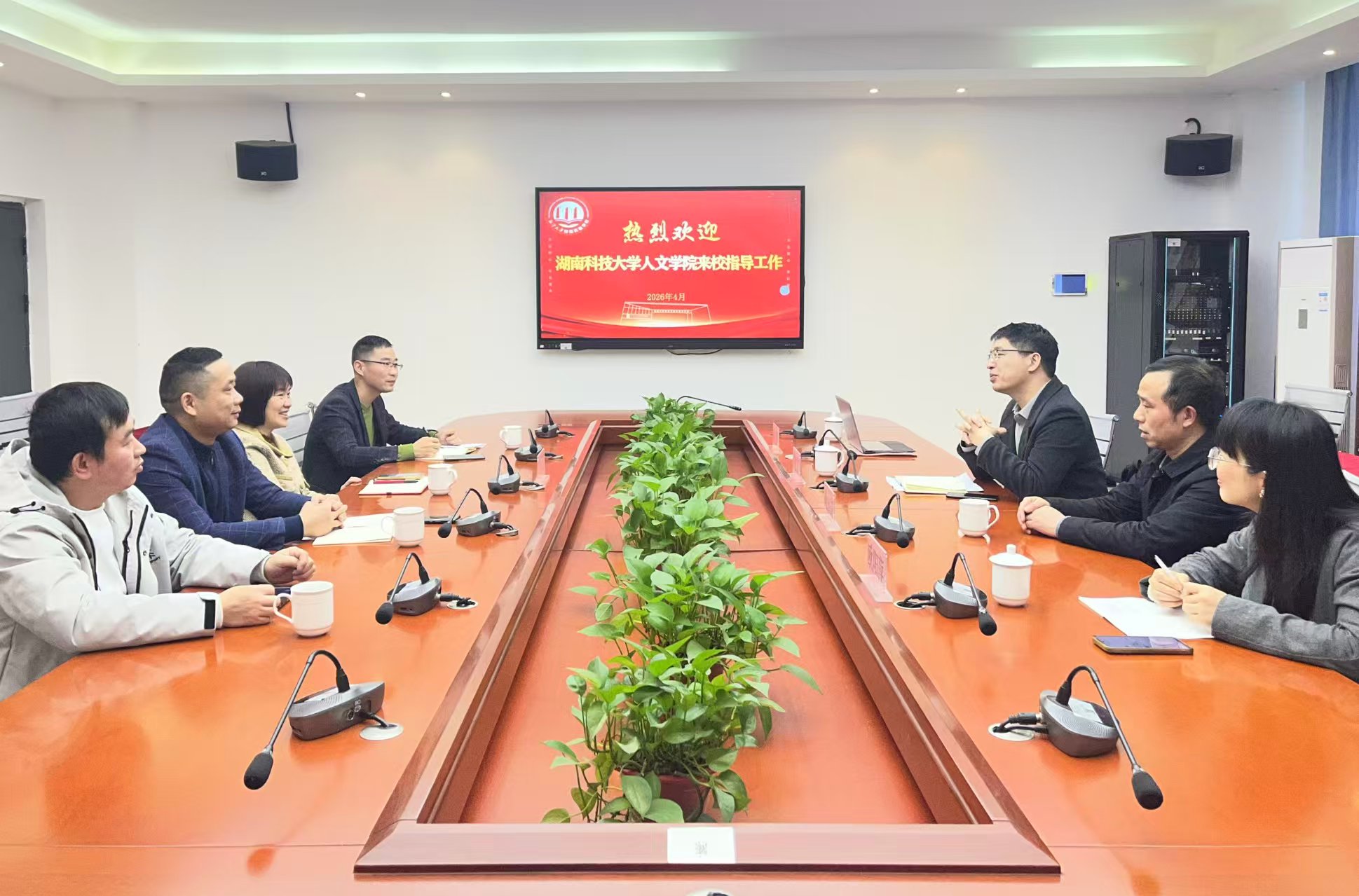 739dcf3c18ce4b29807c5c35560d399a.jpg 739dcf3c18ce4b29807c5c35560d399a.jpg